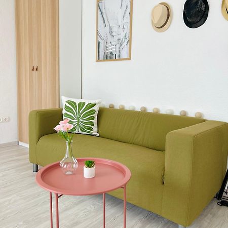 Belvarosi Studio Apartman Kecskemét Exteriör bild