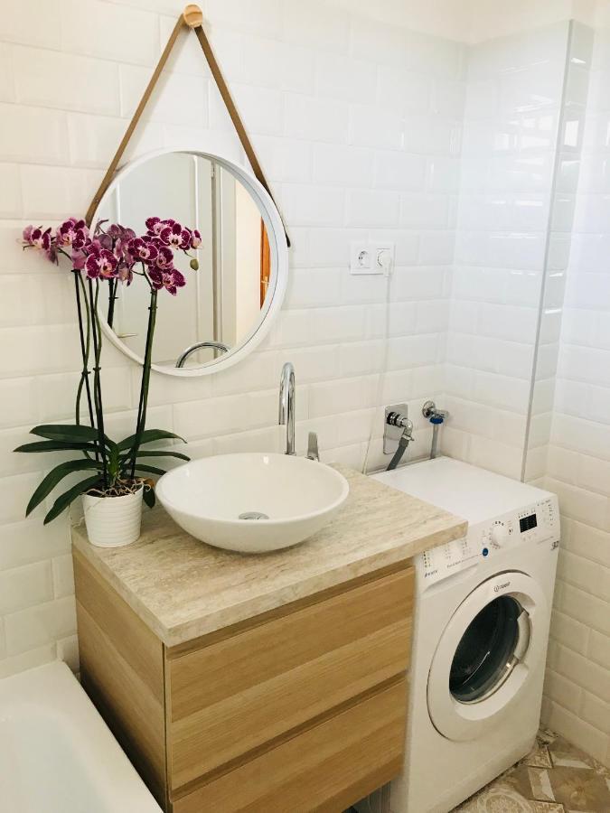 Belvarosi Studio Apartman Kecskemét Exteriör bild